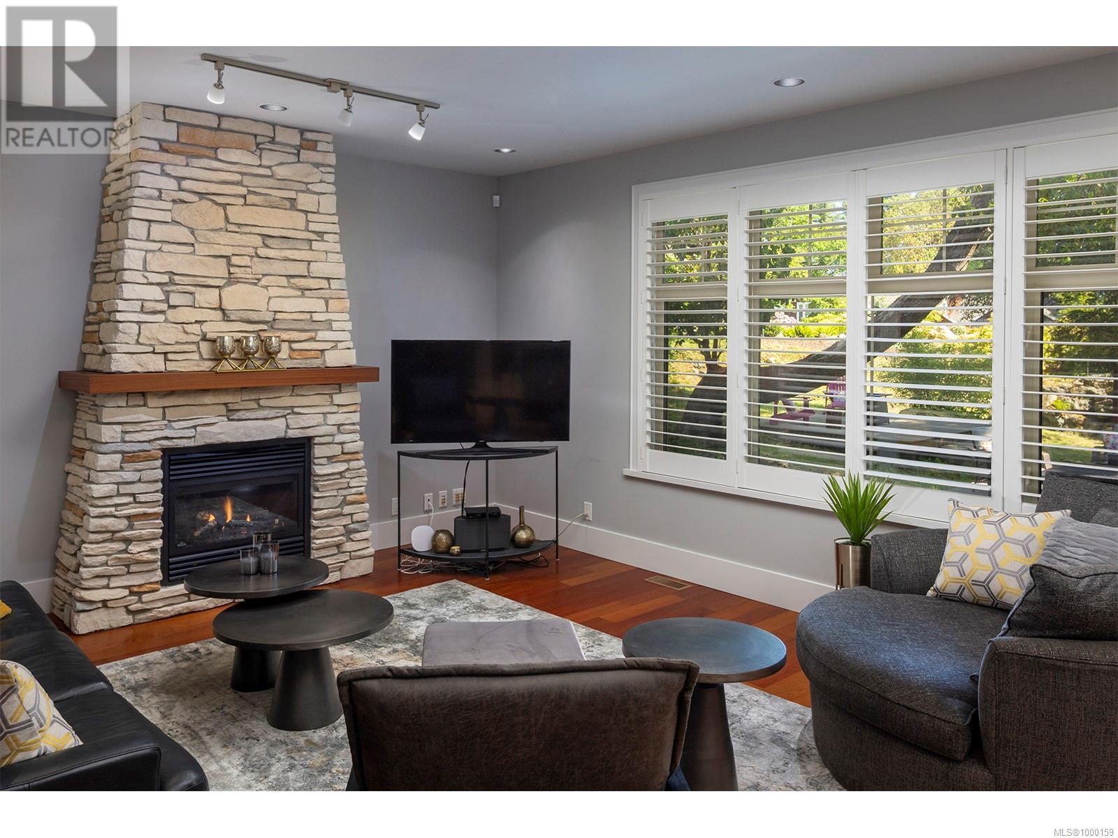 1267 Oceanwood Lane, Saanich, British Columbia  V8X 0A4 - Photo 5 - 1000159