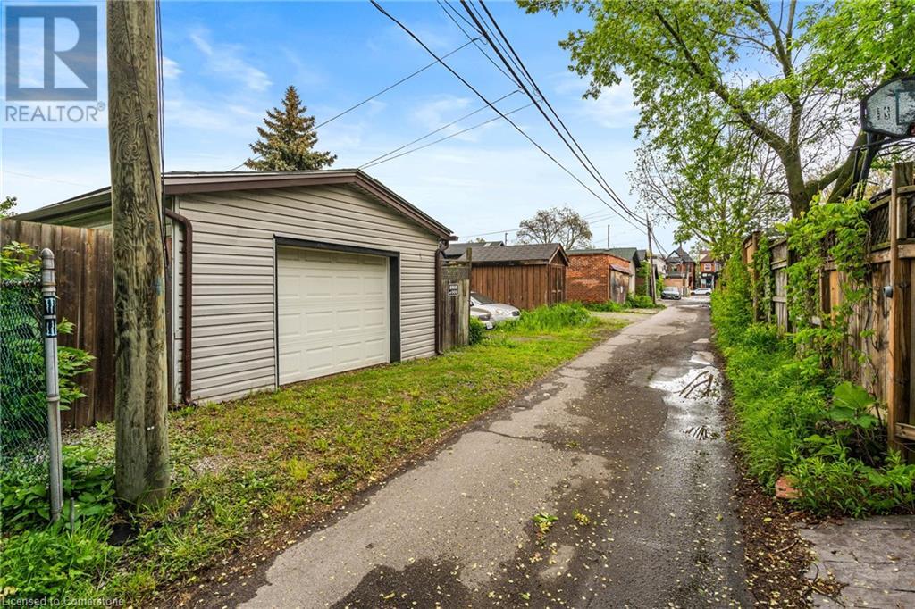 21 Chatham Street, Hamilton, Ontario  L8P 2B3 - Photo 48 - 40703394