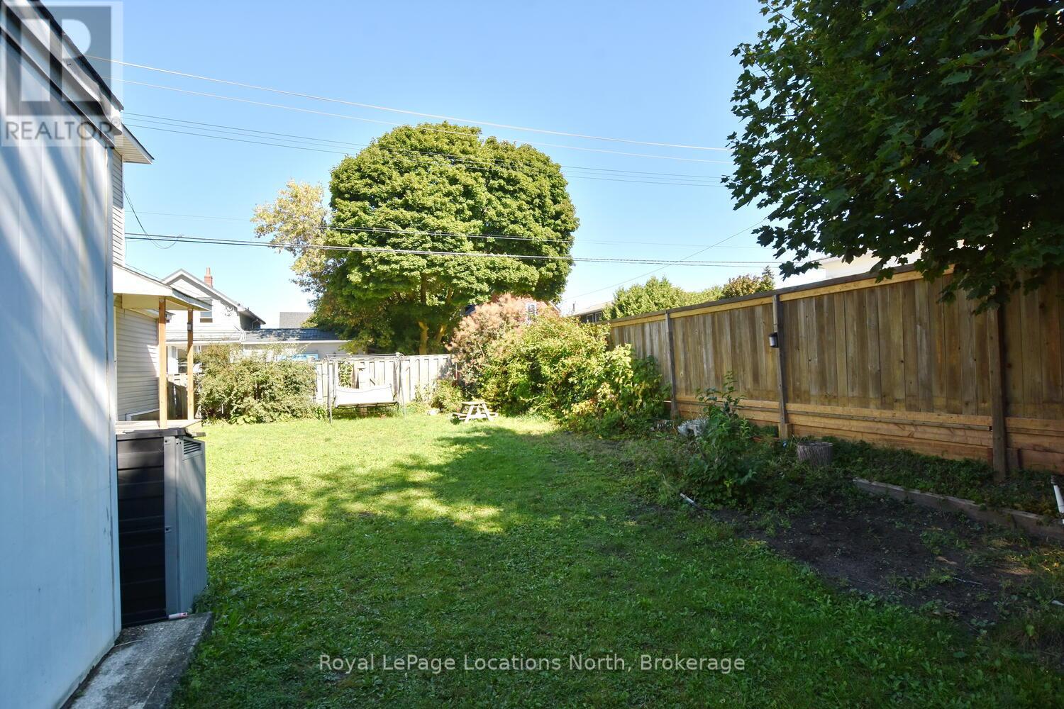 256 Ontario Street, Collingwood, Ontario  L9Y 1M9 - Photo 10 - S12173396