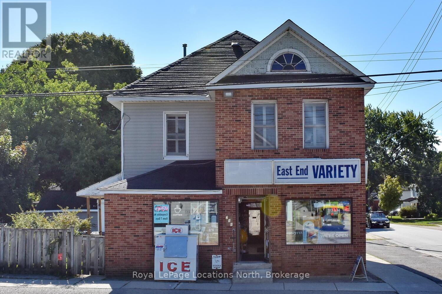 256 Ontario Street, Collingwood, Ontario  L9Y 1M9 - Photo 2 - S12173396