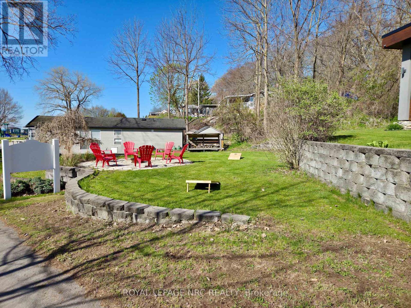 10 Hillside, Port Colborne, Ontario  L0S 1R0 - Photo 22 - X12173341