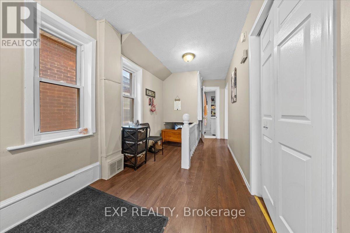 60 Pearl Street E, Brockville, Ontario  K6V 1P7 - Photo 23 - X12173473