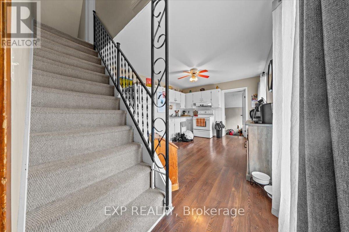 60 Pearl Street E, Brockville, Ontario  K6V 1P7 - Photo 29 - X12173473