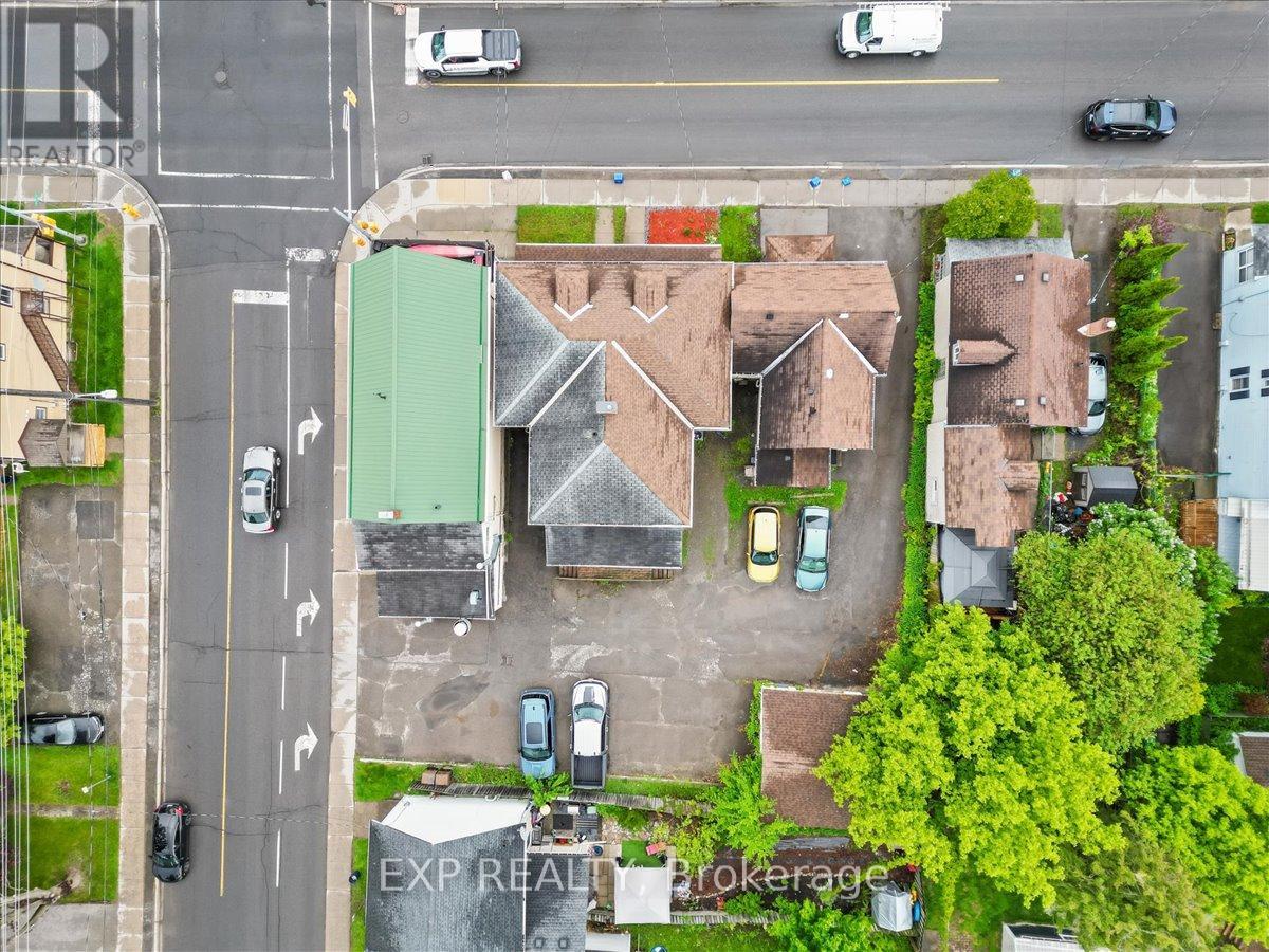 60 Pearl Street E, Brockville, Ontario  K6V 1P7 - Photo 3 - X12173473