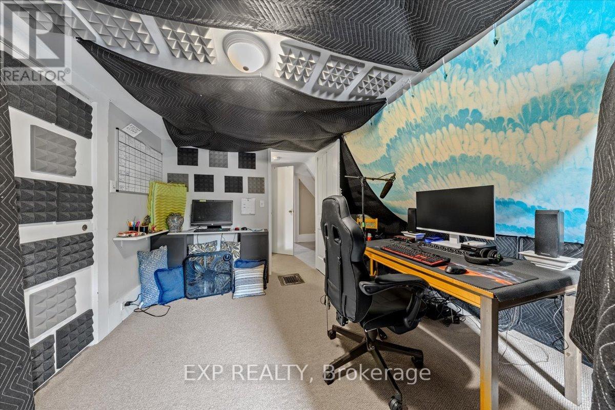 60 Pearl Street E, Brockville, Ontario  K6V 1P7 - Photo 31 - X12173473