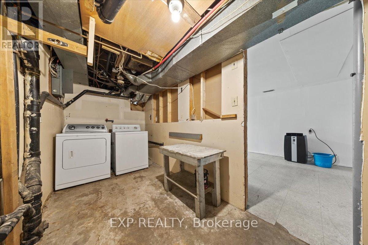 60 Pearl Street E, Brockville, Ontario  K6V 1P7 - Photo 32 - X12173473