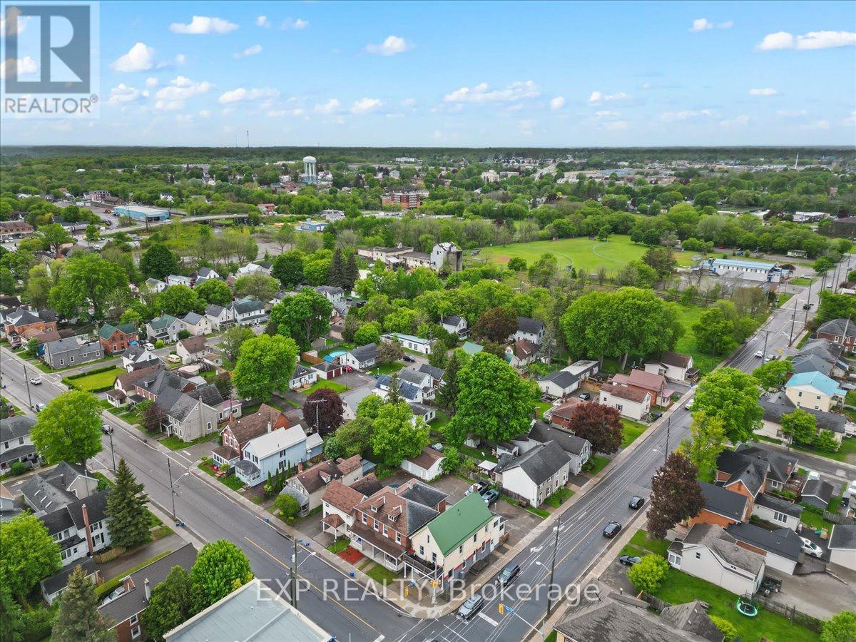 60 Pearl Street E, Brockville, Ontario  K6V 1P7 - Photo 40 - X12173473