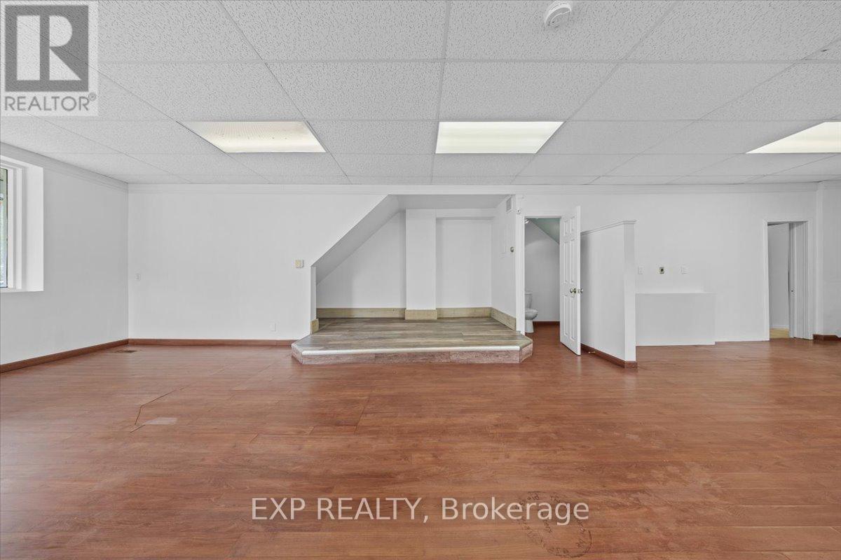60 Pearl Street E, Brockville, Ontario  K6V 1P7 - Photo 8 - X12173473