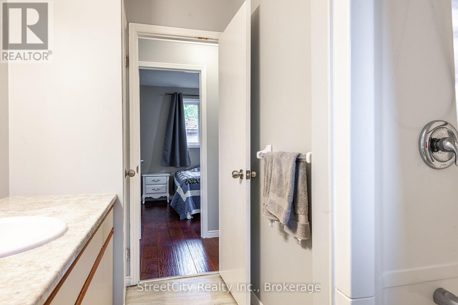 43 Freeland Drive, Stratford, Ontario  N4Z 1H1 - Photo 23 - X12173476