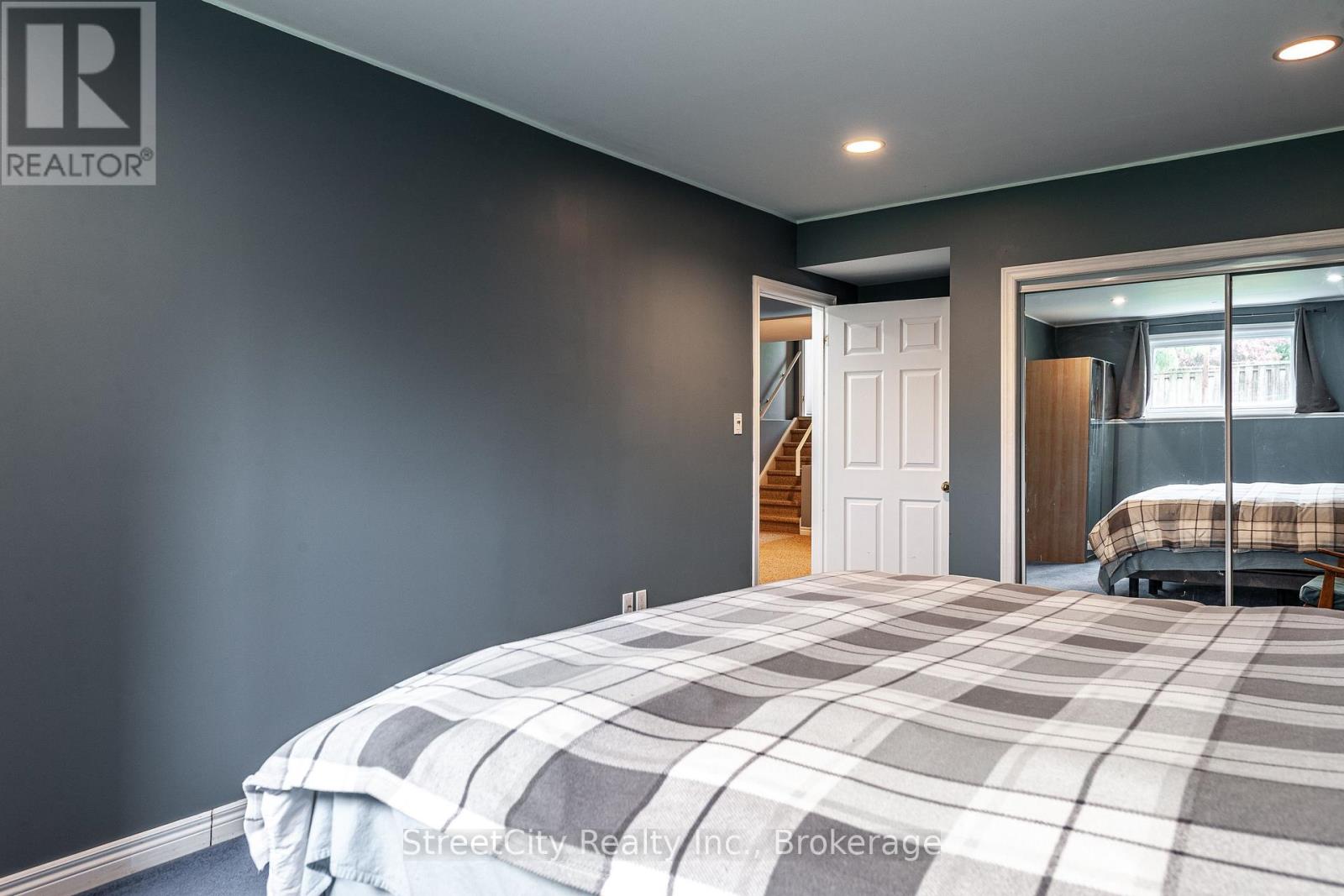 43 Freeland Drive, Stratford, Ontario  N4Z 1H1 - Photo 34 - X12173476
