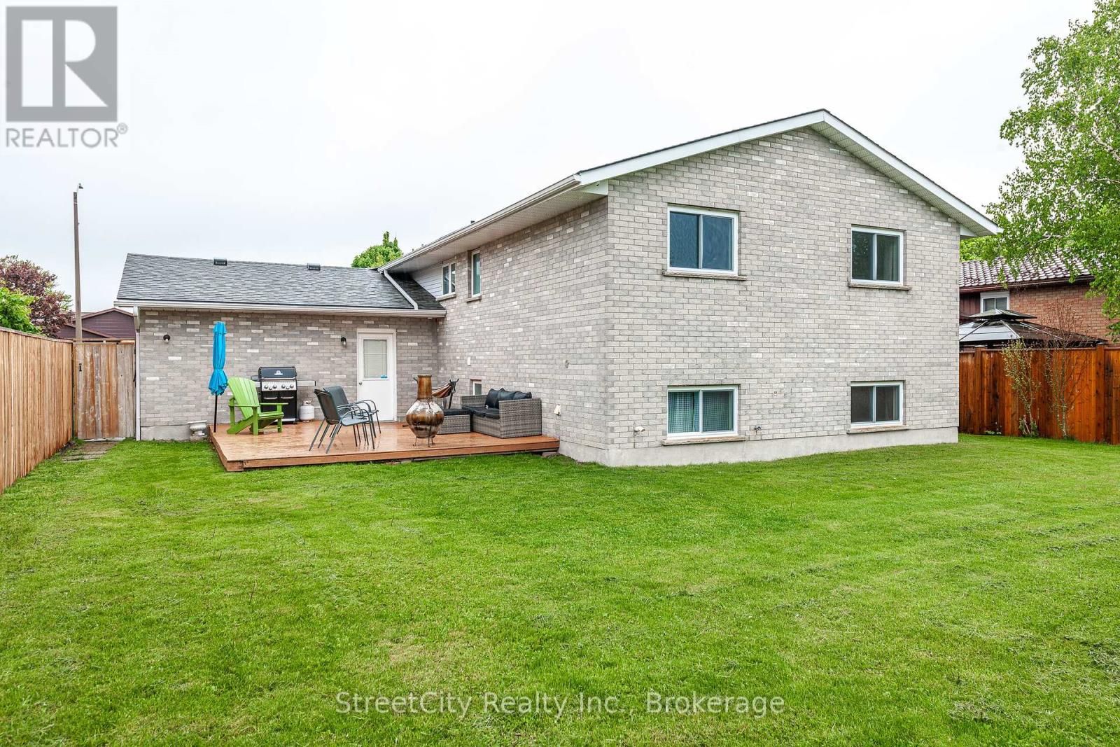 43 Freeland Drive, Stratford, Ontario  N4Z 1H1 - Photo 38 - X12173476