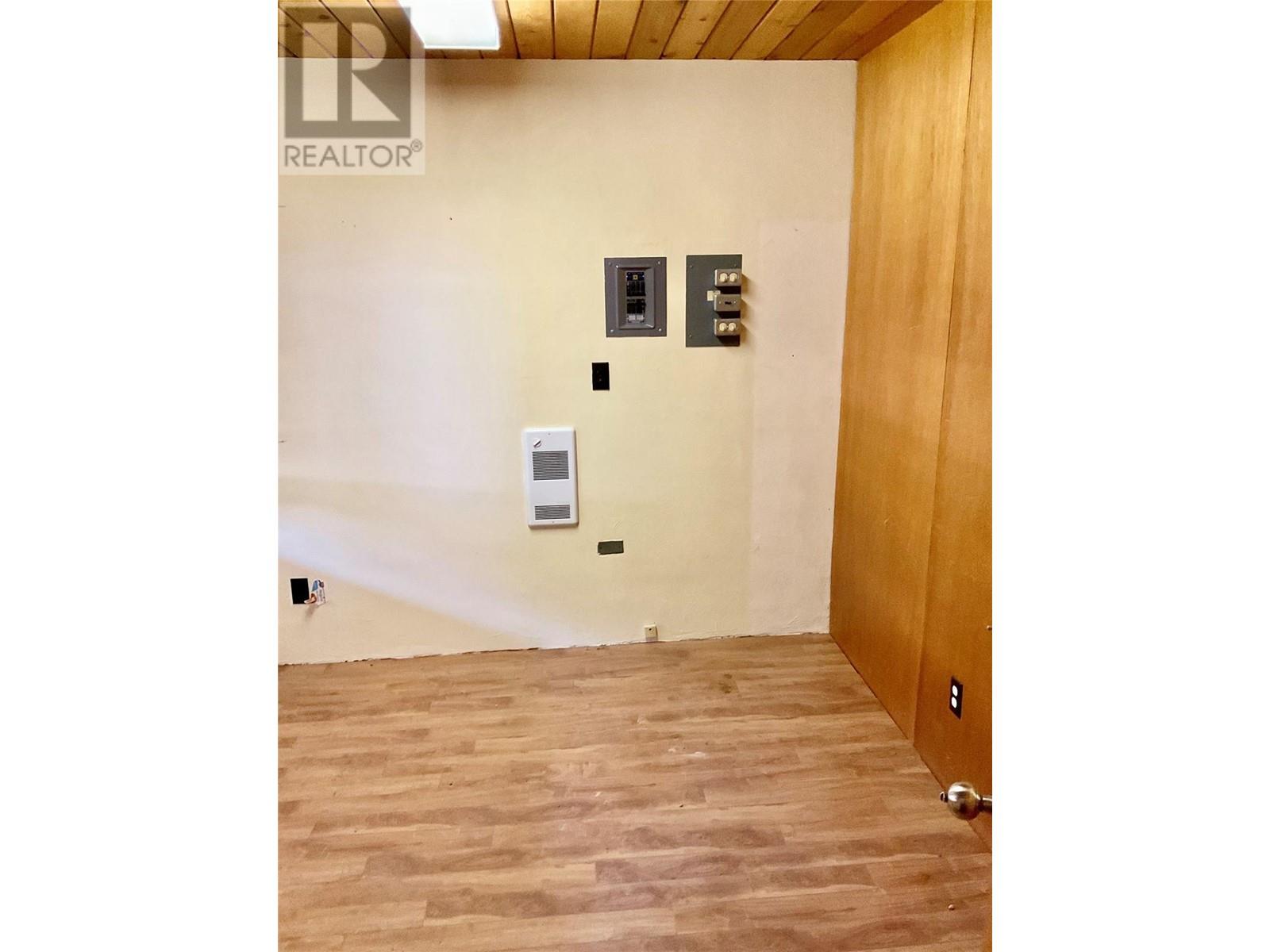 101 Government S Avenue, Greenwood, British Columbia  V0H 1J0 - Photo 21 - 10349341