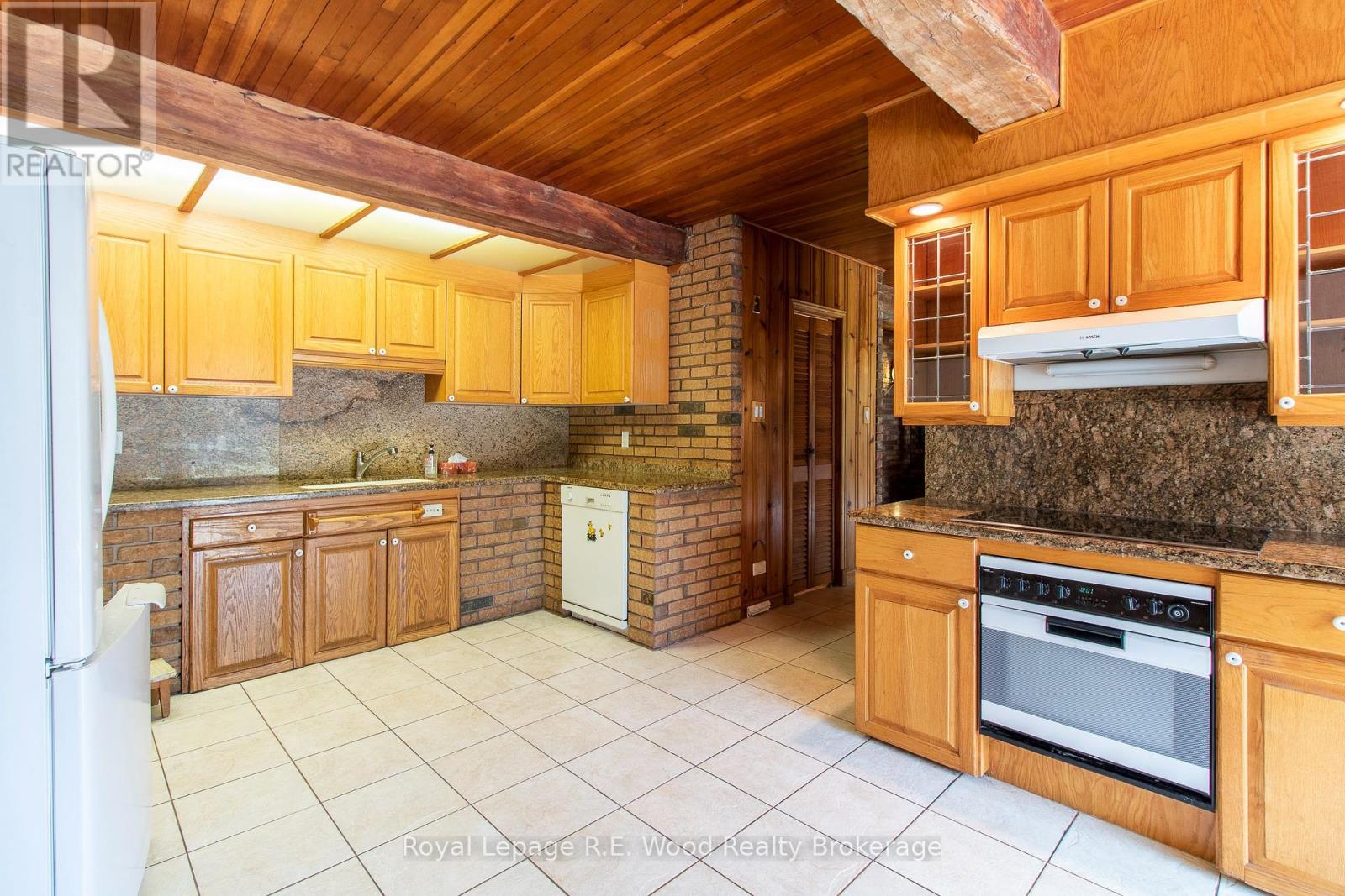 4974 Marion Street, Thames Centre, Ontario  N0L 1G4 - Photo 17 - X12173461