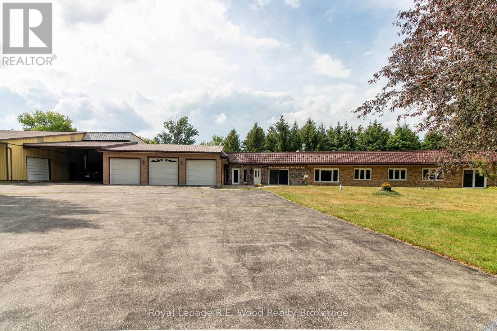 4974 Marion Street, Thames Centre, Ontario  N0L 1G4 - Photo 4 - X12173461