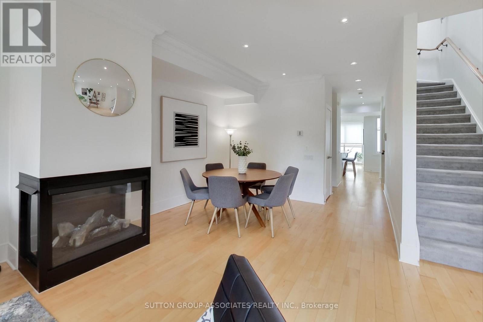 103b Walmer Road, Toronto, Ontario  M5R 2X6 - Photo 8 - C12173440