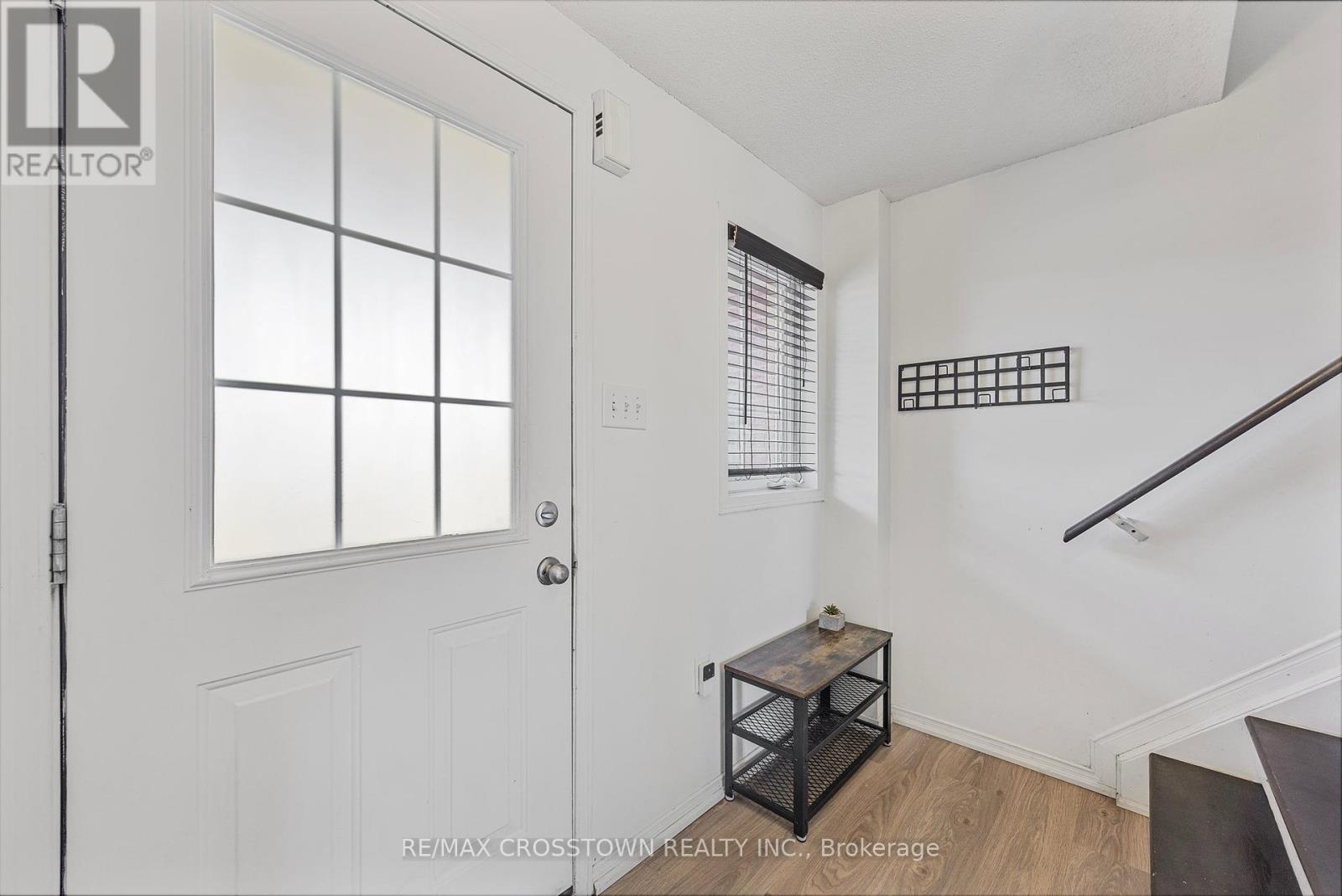 Property at 99 COURTNEY CRESCENT image 3