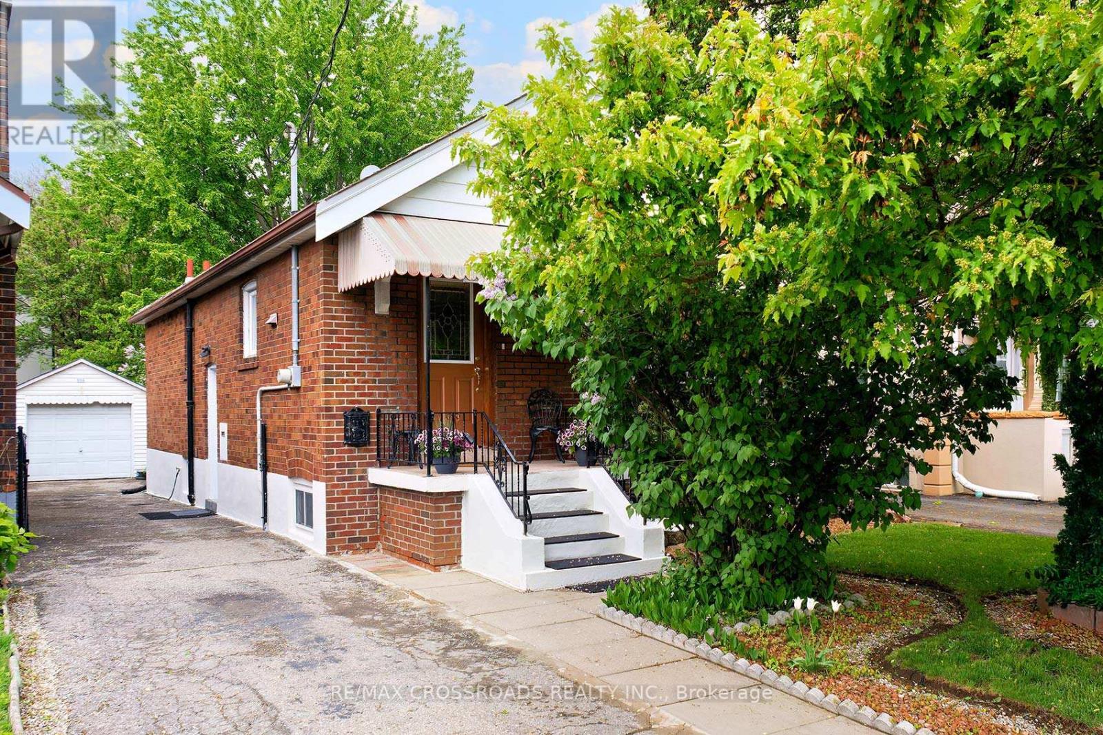 334 O'connor Drive, Toronto, Ontario  M4J 2V3 - Photo 3 - E12173261