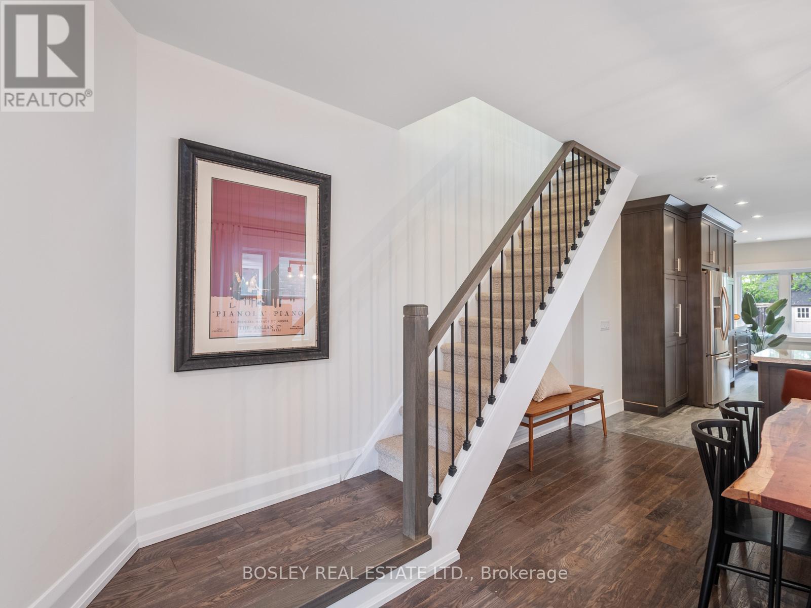 157 Glebemount Avenue, Toronto, Ontario  M4C 3S6 - Photo 19 - E12173436