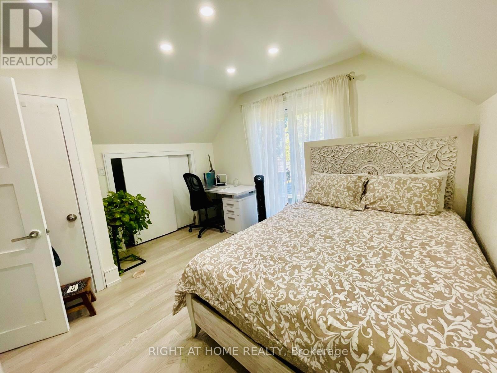 174 Aylesworth Avenue, Toronto, Ontario  M1N 2J6 - Photo 6 - E12173454