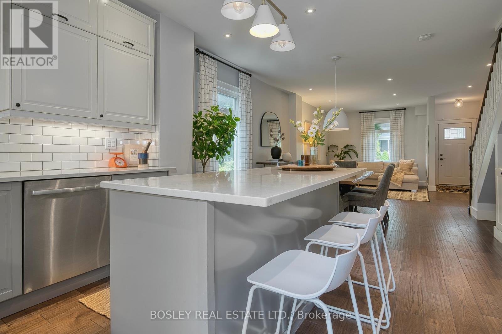 76 Boultbee Avenue, Toronto, Ontario  M4J 1B1 - Photo 9 - E12173498