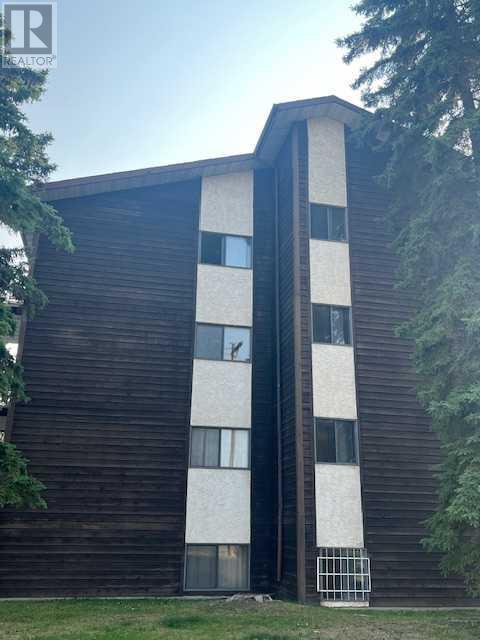 27, 50 Whitecourt Avenue, Whitecourt, Alberta  T7S 1K7 - Photo 2 - A2151488