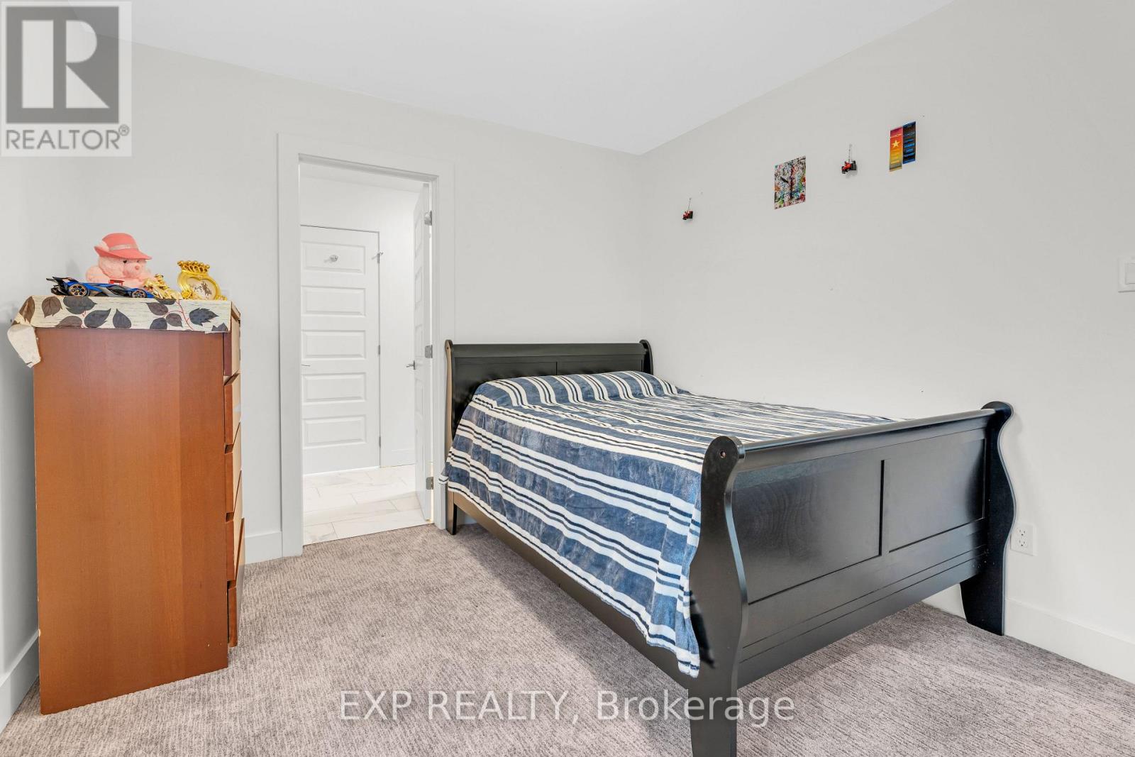 Photo 31 of 48 for 1784 Brayford Avenue