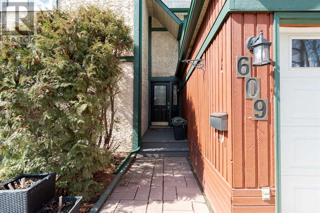 Property at 609 Timberline Drive image 2