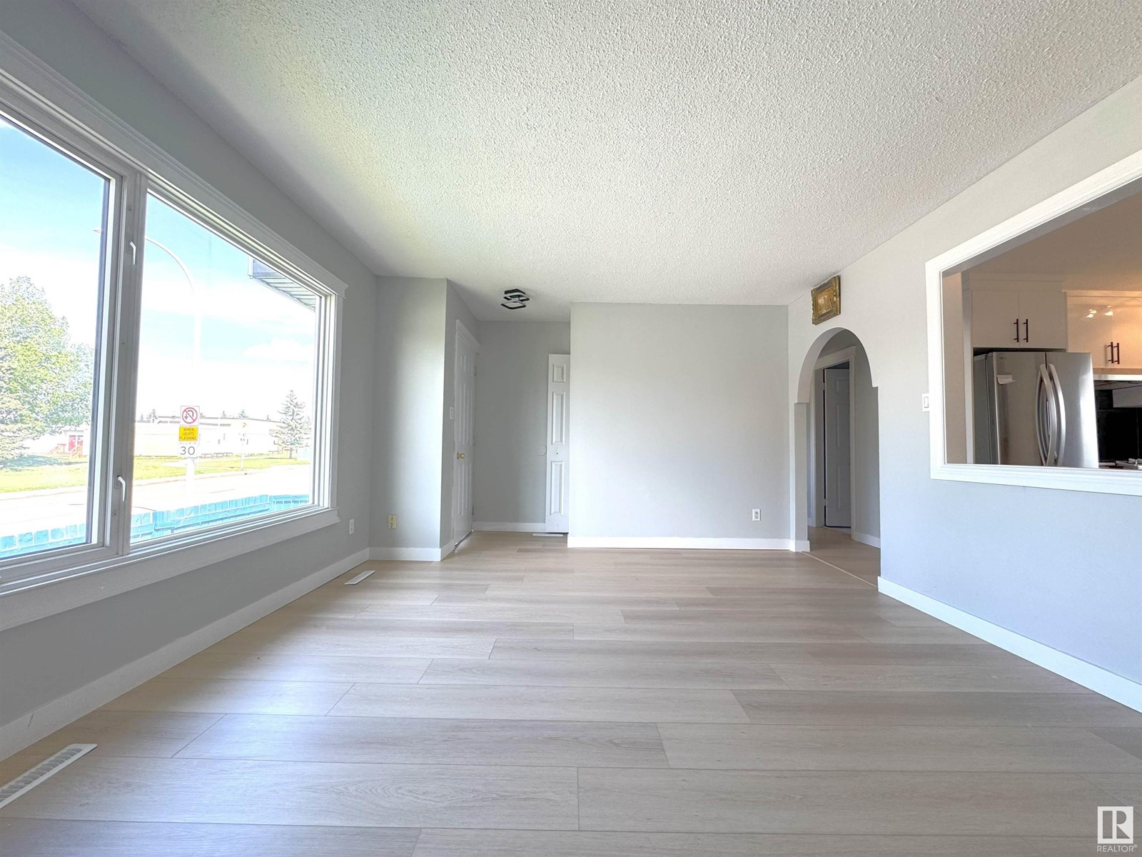 7807 36 Av Nw, Edmonton, Alberta  T6K 0C5 - Photo 7 - E4438552