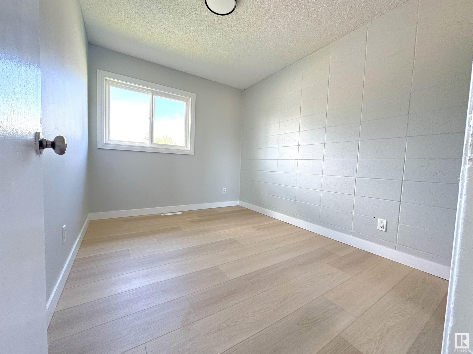 7807 36 Av Nw, Edmonton, Alberta  T6K 0C5 - Photo 13 - E4438552