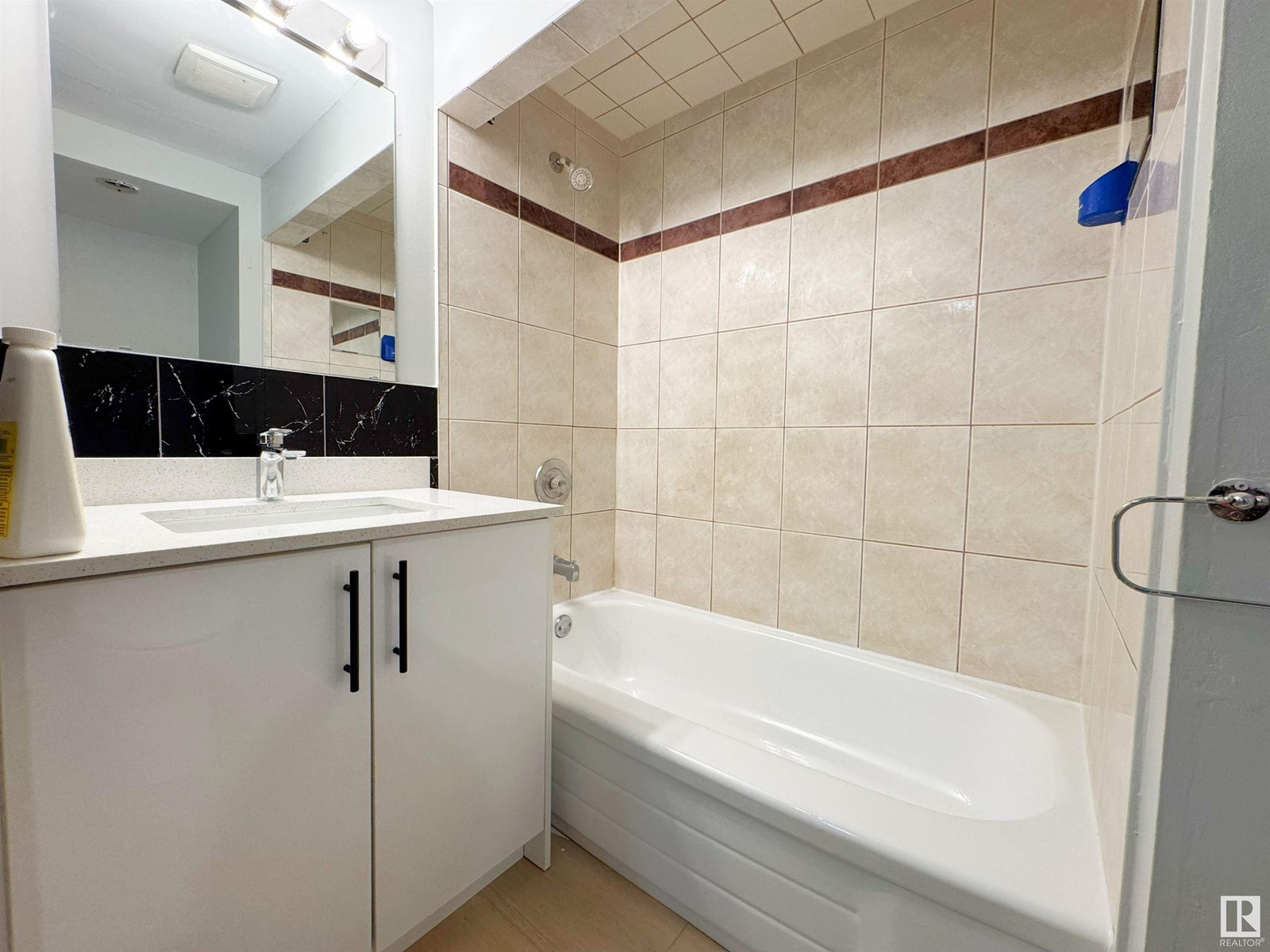 7807 36 Av Nw, Edmonton, Alberta  T6K 0C5 - Photo 23 - E4438552