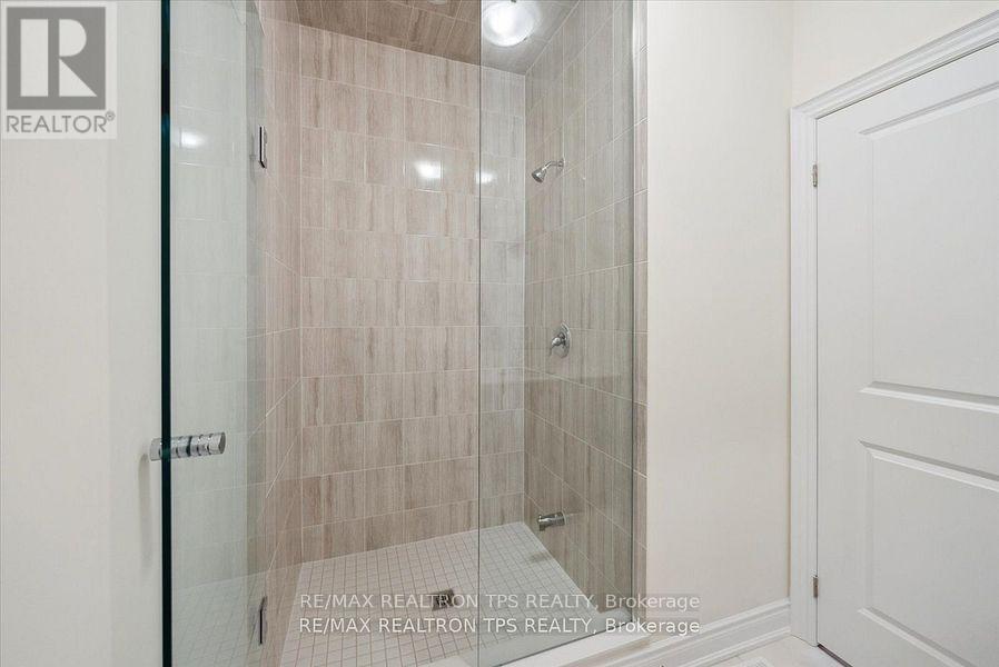 12 Griffith Street, Aurora, Ontario  L4G 4B1 - Photo 13 - N12173269