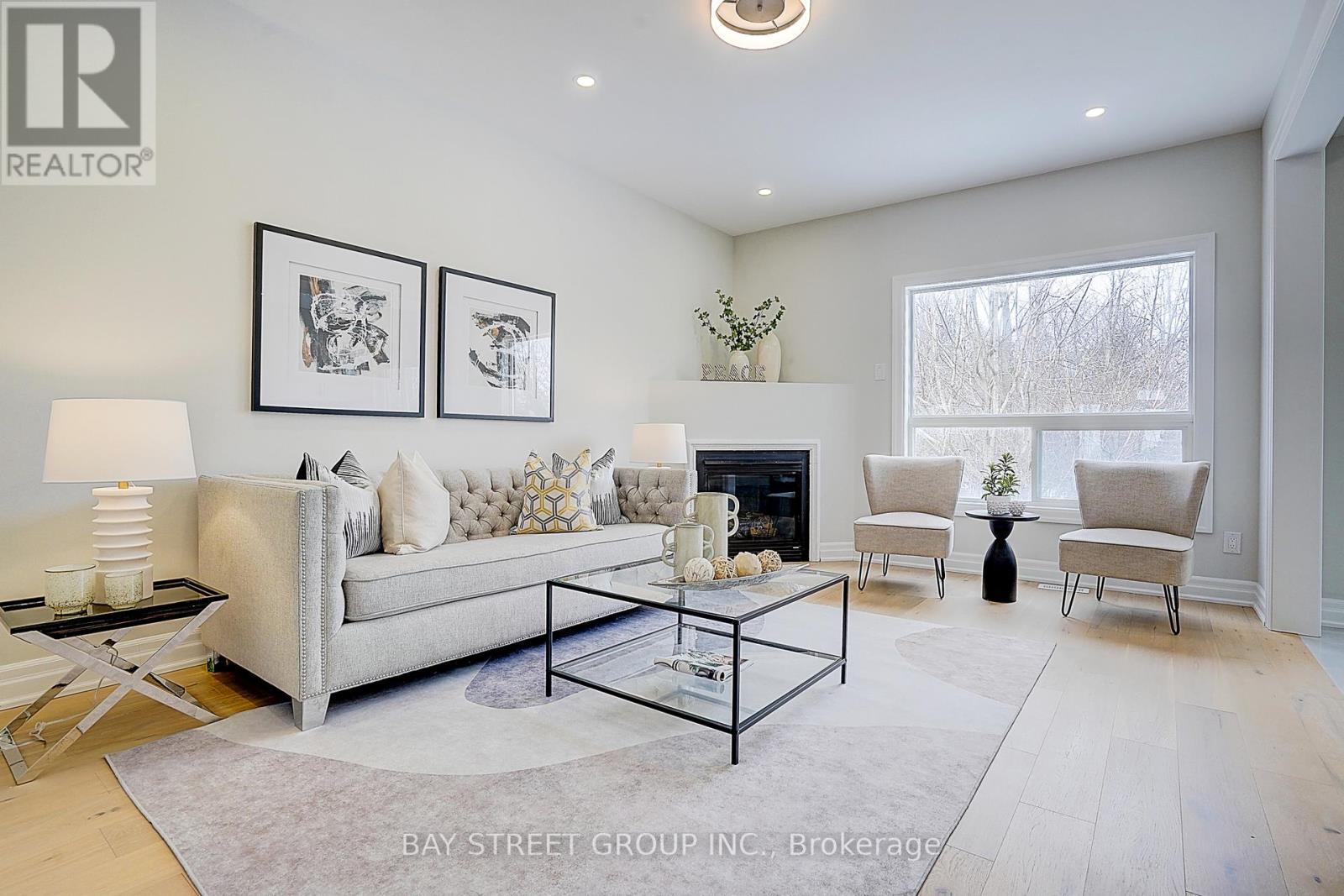 100 Dovetail Drive, Richmond Hill, Ontario  L4E 5A7 - Photo 13 - N12173414