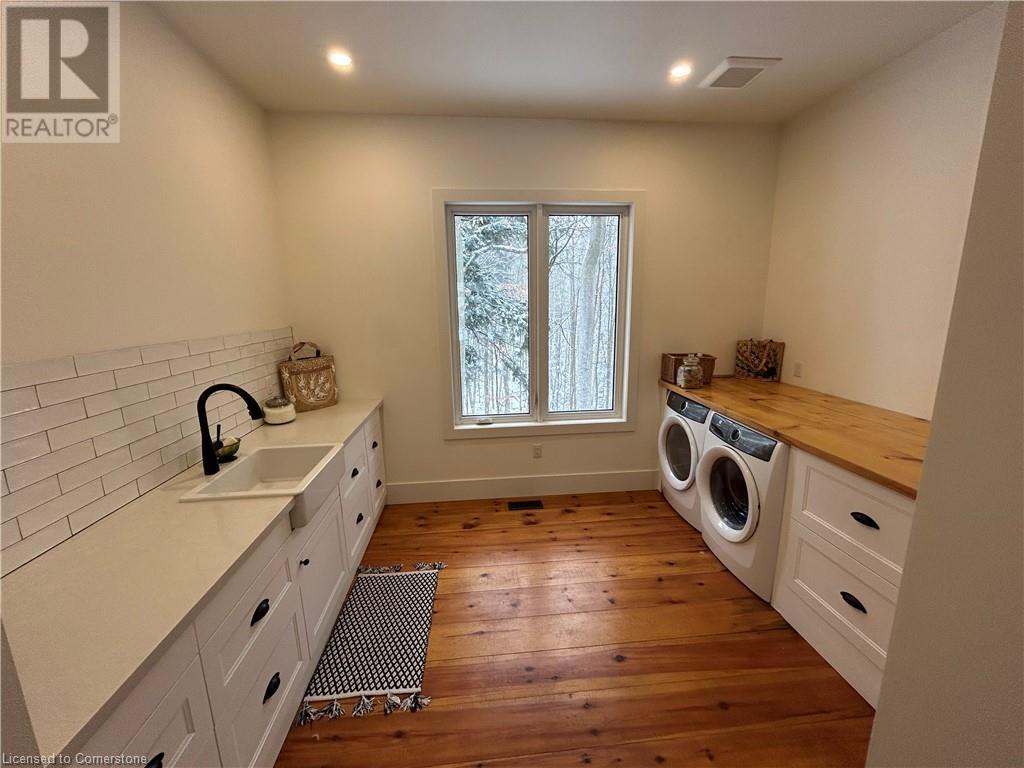 2072 Wilkinson Street, Innisfil, Ontario  L9S 1X3 - Photo 33 - 40733676