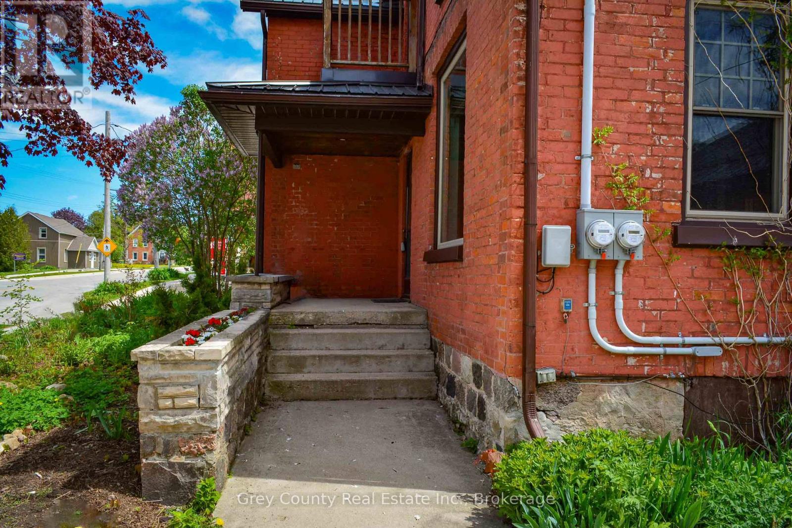 27-29 Main Street E, Grey Highlands, Ontario  N0C 1H0 - Photo 3 - X12070045