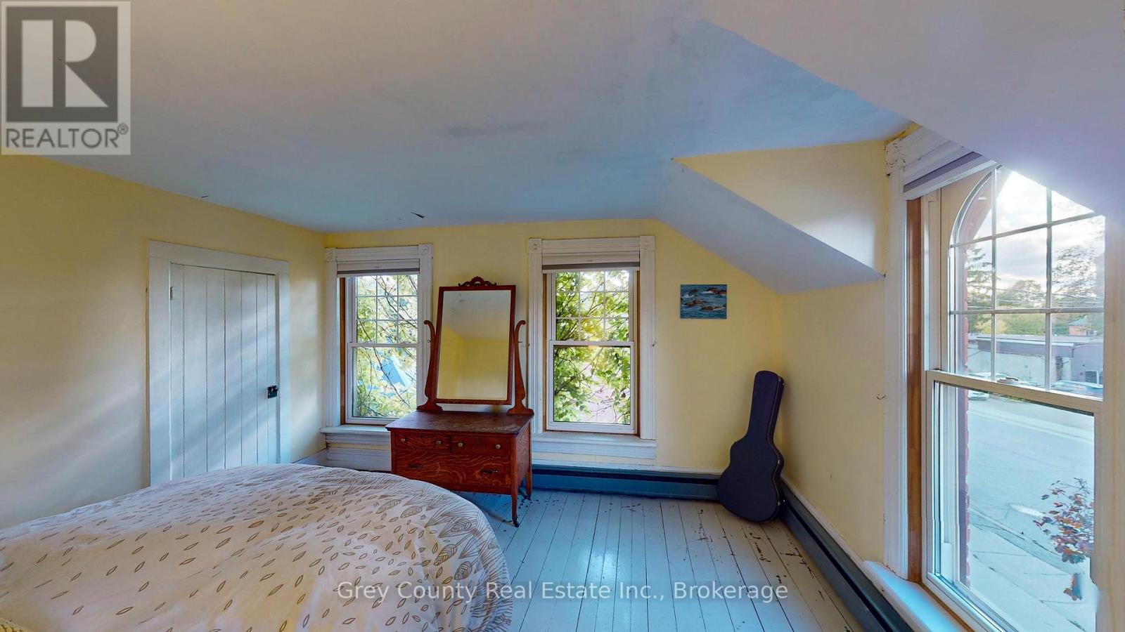 27-29 Main Street E, Grey Highlands, Ontario  N0C 1H0 - Photo 30 - X12070045