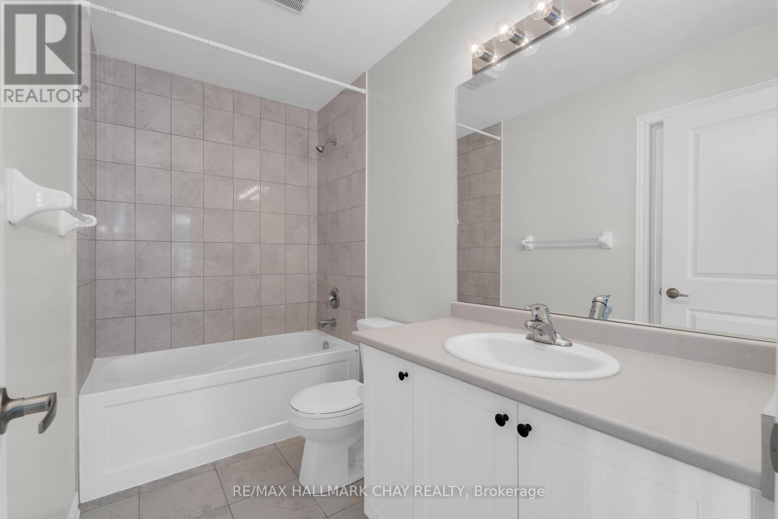 24 Churchlea Mews, Orillia, Ontario  L3V 8K9 - Photo 18 - S12173484