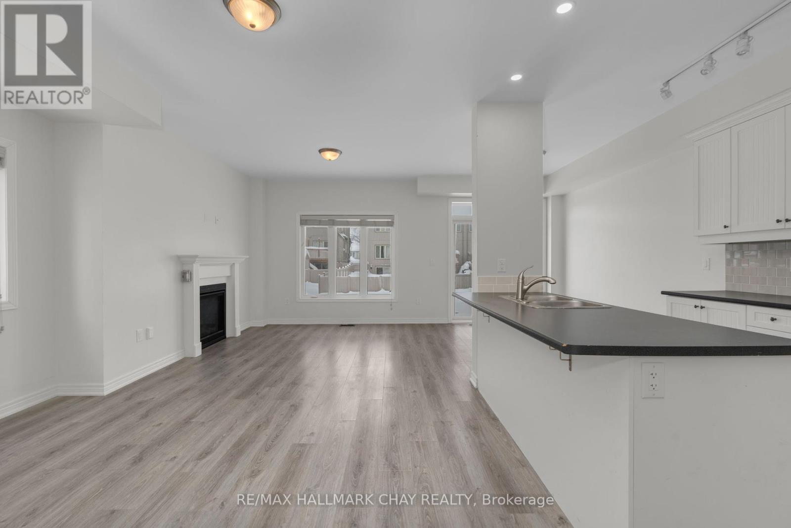 19 Churchlea Mews, Orillia, Ontario  L3V 8K9 - Photo 5 - S12173487