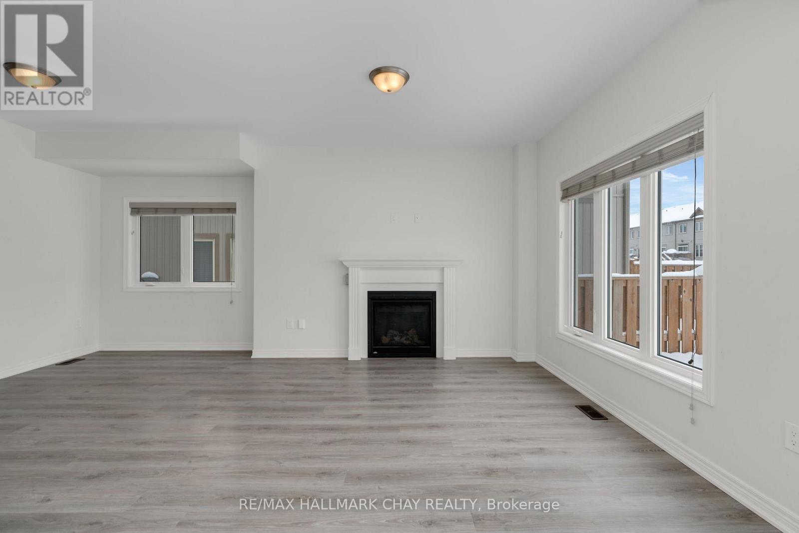 19 Churchlea Mews, Orillia, Ontario  L3V 8K9 - Photo 8 - S12173487