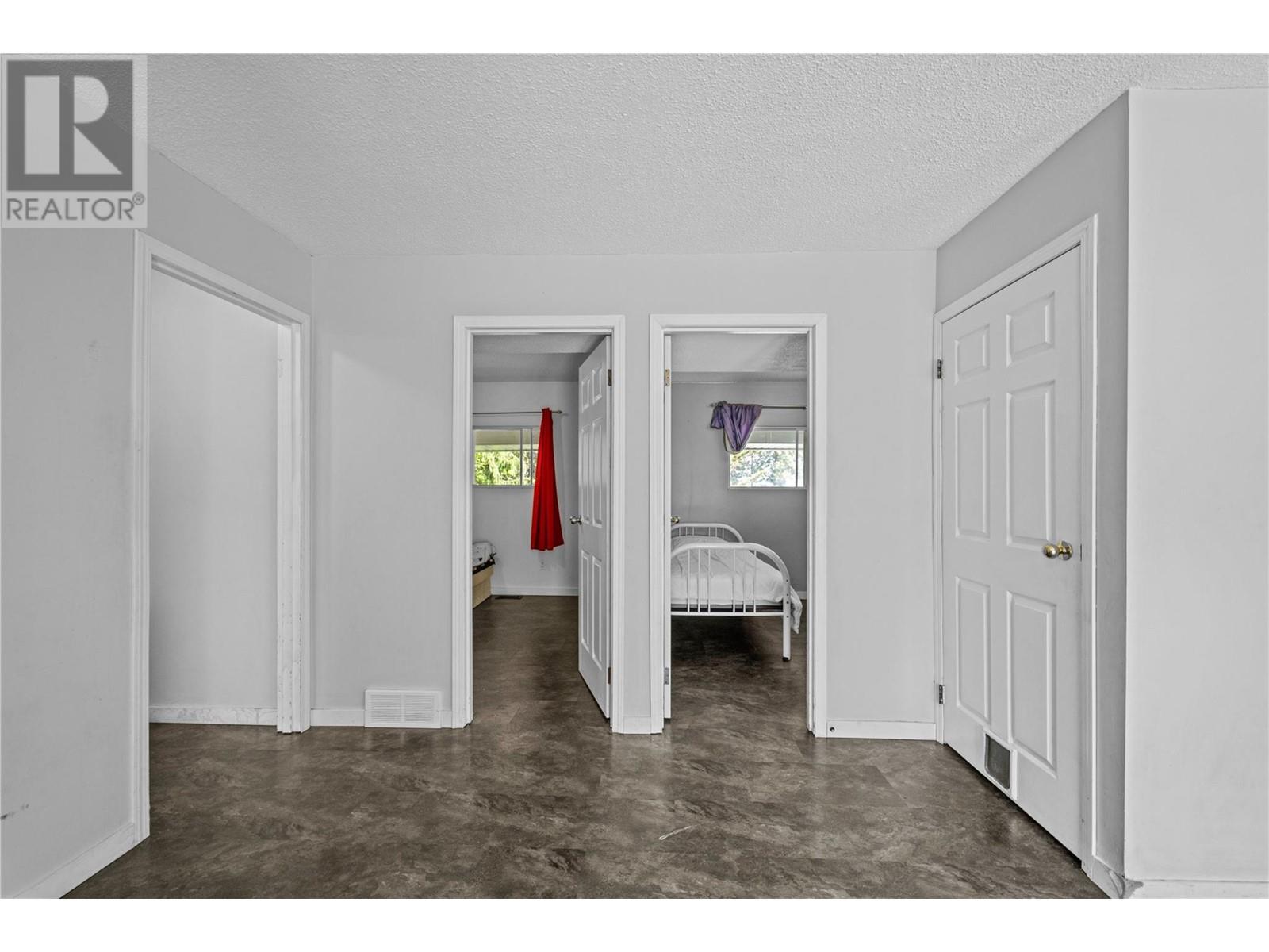 787 Gleneagles Drive, Kamloops, British Columbia  V2E 1J7 - Photo 24 - 10348661