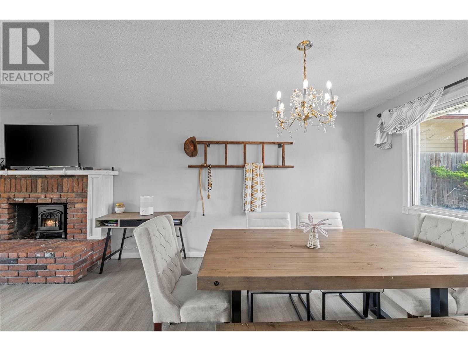 787 Gleneagles Drive, Kamloops, British Columbia  V2E 1J7 - Photo 5 - 10348661