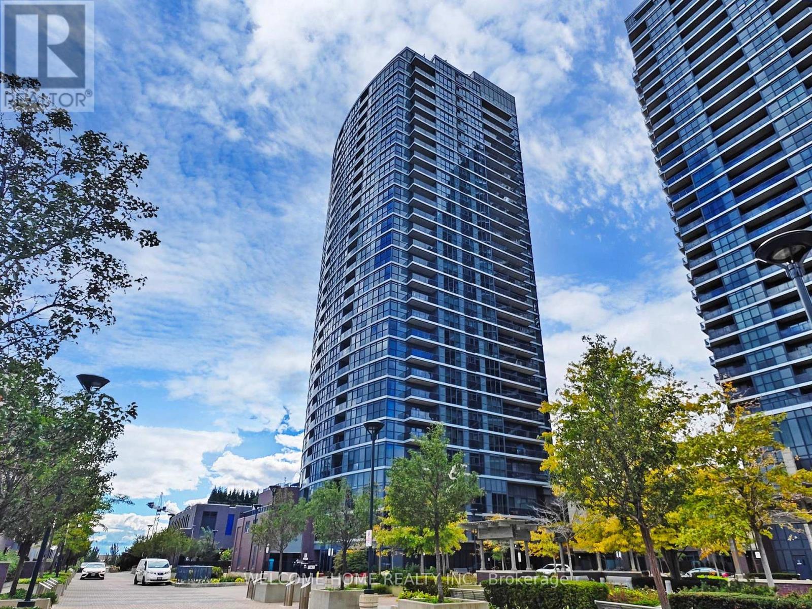 1901 - 9 Valhalla Inn Road, Toronto, Ontario  M9B 1S9 - Photo 1 - W12173262
