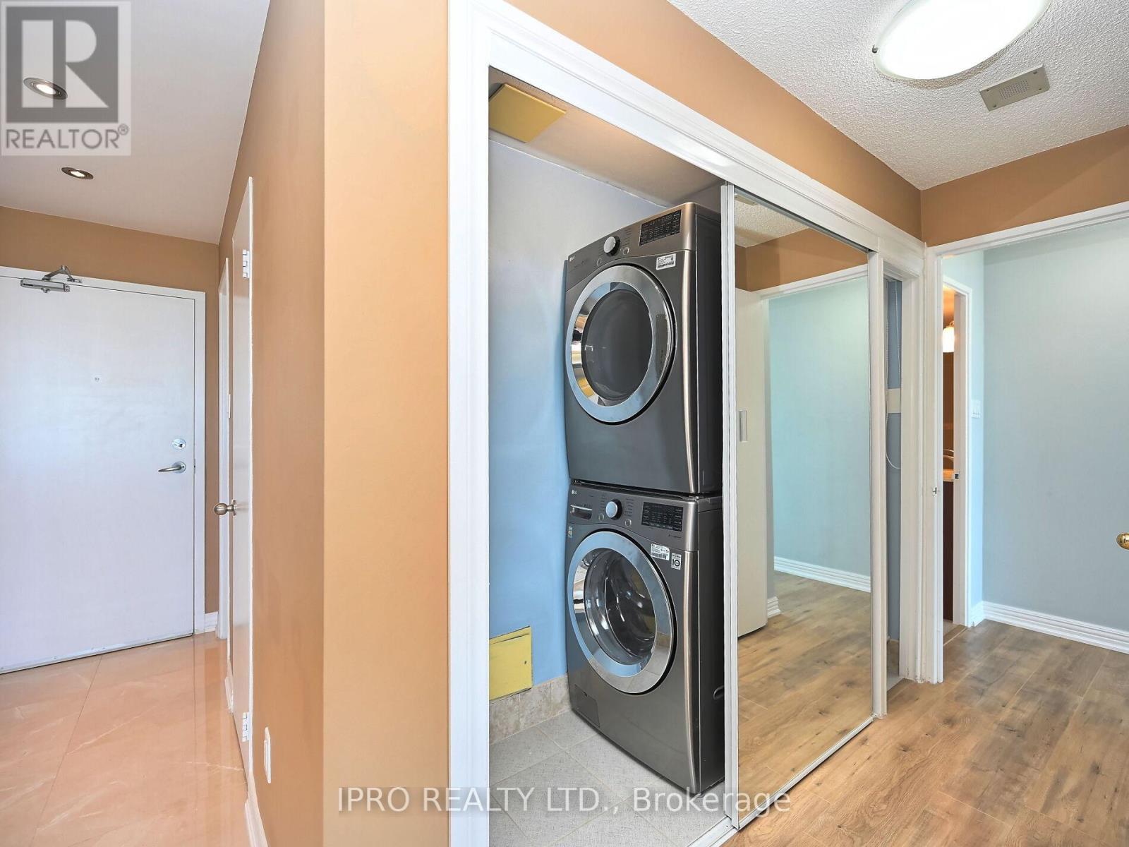 Ph3 - 75 King Street E, Mississauga, Ontario  L5A 4G5 - Photo 31 - W12173286