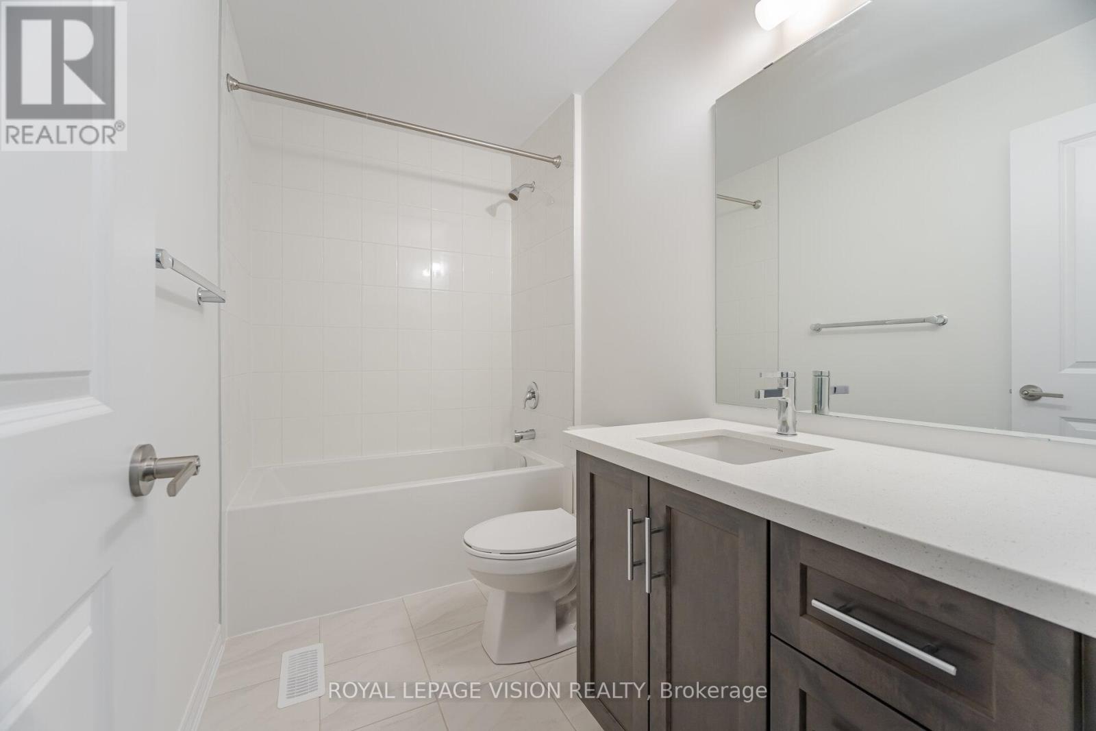 38 Folcroft Street, Brampton, Ontario  L6Y 6L3 - Photo 33 - W12173288
