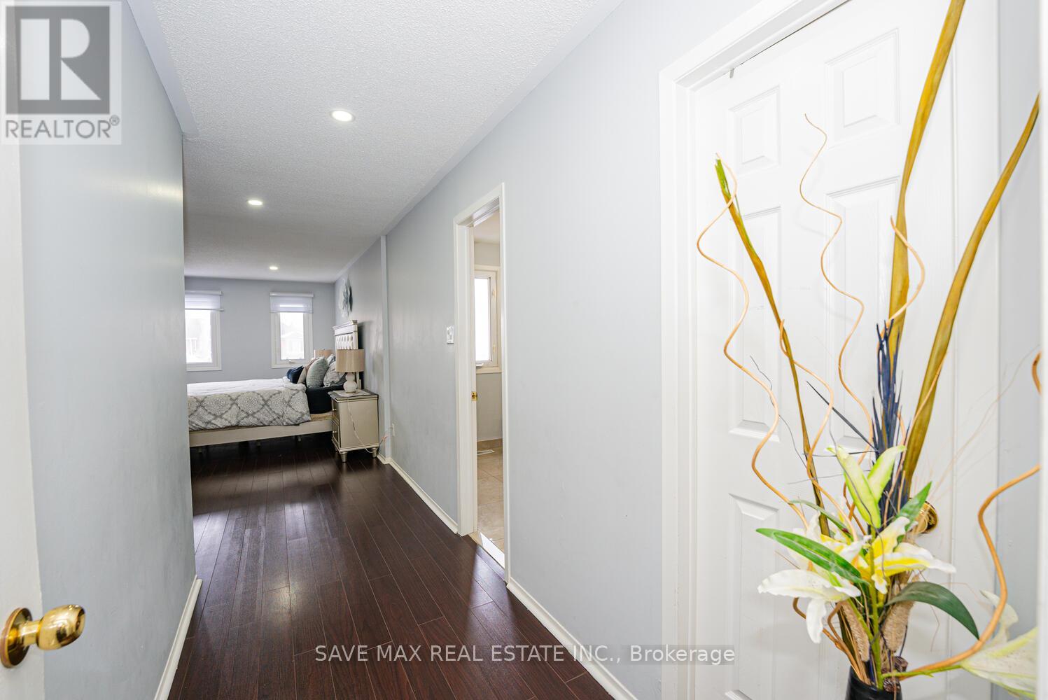 3446 Bertrand Road, Mississauga, Ontario  L5L 4G4 - Photo 20 - W12173296