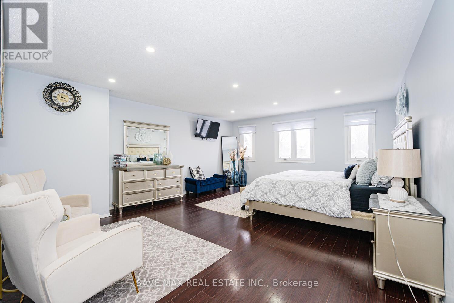 3446 Bertrand Road, Mississauga, Ontario  L5L 4G4 - Photo 21 - W12173296