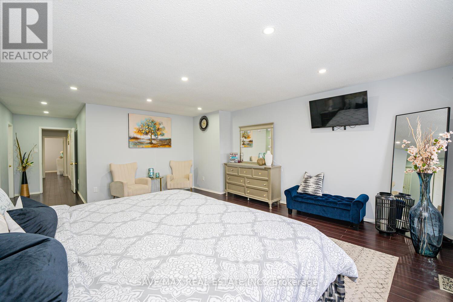 3446 Bertrand Road, Mississauga, Ontario  L5L 4G4 - Photo 24 - W12173296