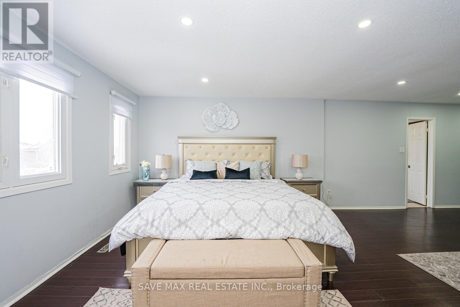 3446 Bertrand Road, Mississauga, Ontario  L5L 4G4 - Photo 31 - W12173296