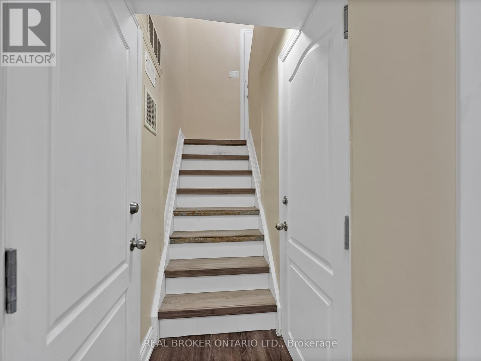 Bsmt - 251 Vodden Street E, Brampton, Ontario  L6V 1N3 - Photo 4 - W12173346