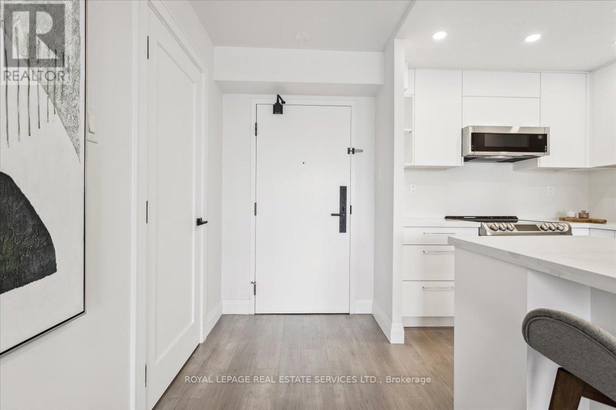 Property at 417 - 185 ROBINSON STREET image 5