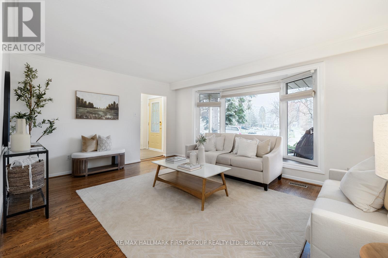 2647 Misener Crescent, Mississauga, Ontario  L5K 1M9 - Photo 9 - W12173446